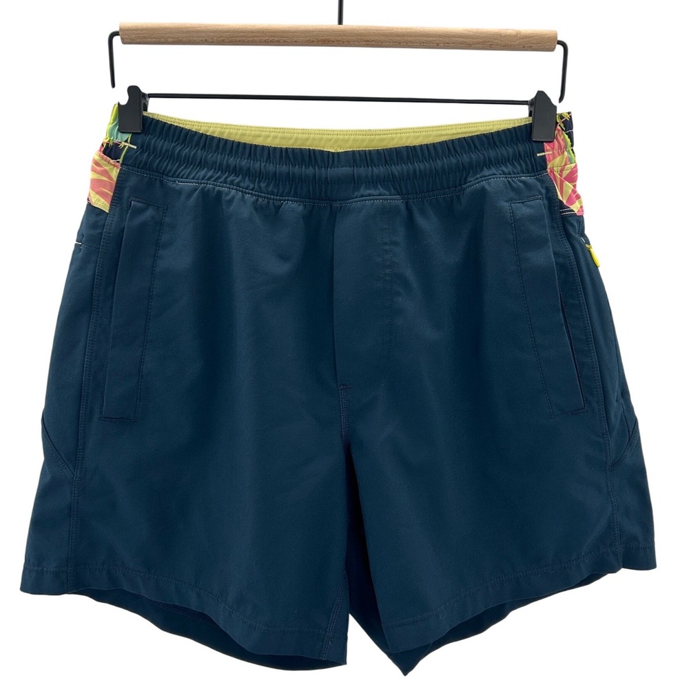 Birddogs Athletic Gym Shorts Navy Blue Tropical Floral Spandex Lined Size Small